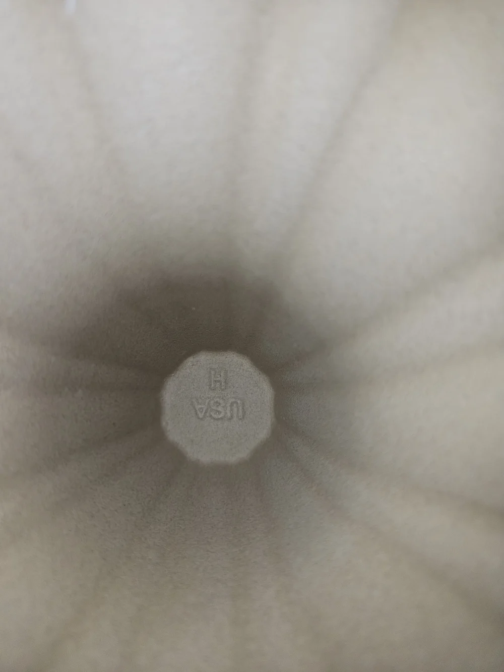 Pampered Chef Family Heritage Stoneware Fluted Bundt Pan
